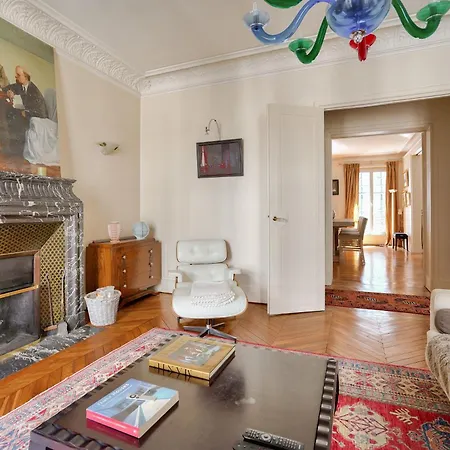 Apartment Victor Hugo - Avenue Foch - 235 Metres Carres